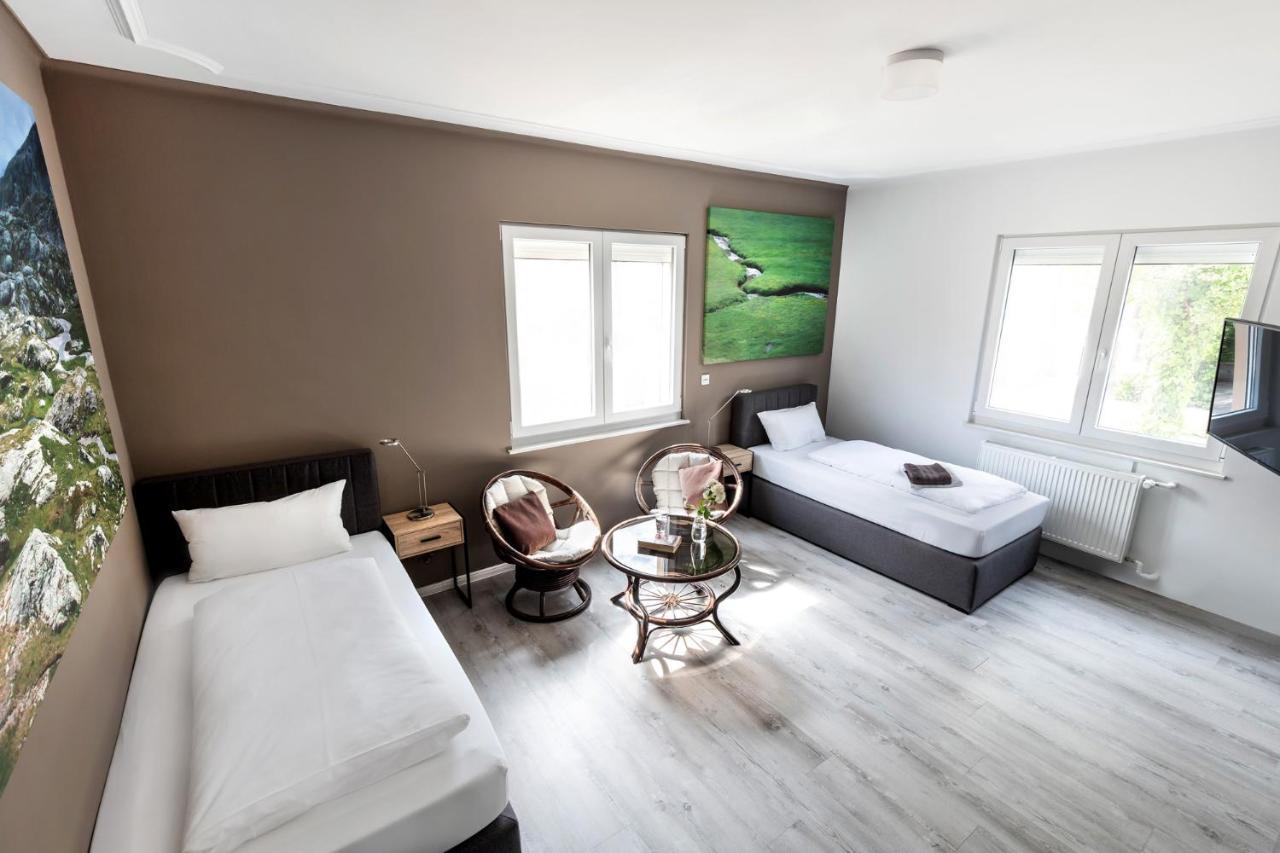 Primera Zimmer Mit Gemeinschaftsbad Singen Exterior foto