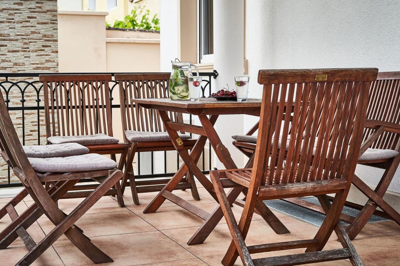 Primera Zimmer Mit Gemeinschaftsbad Singen Exterior foto