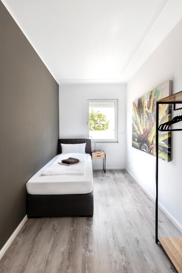 Primera Zimmer Mit Gemeinschaftsbad Singen Exterior foto