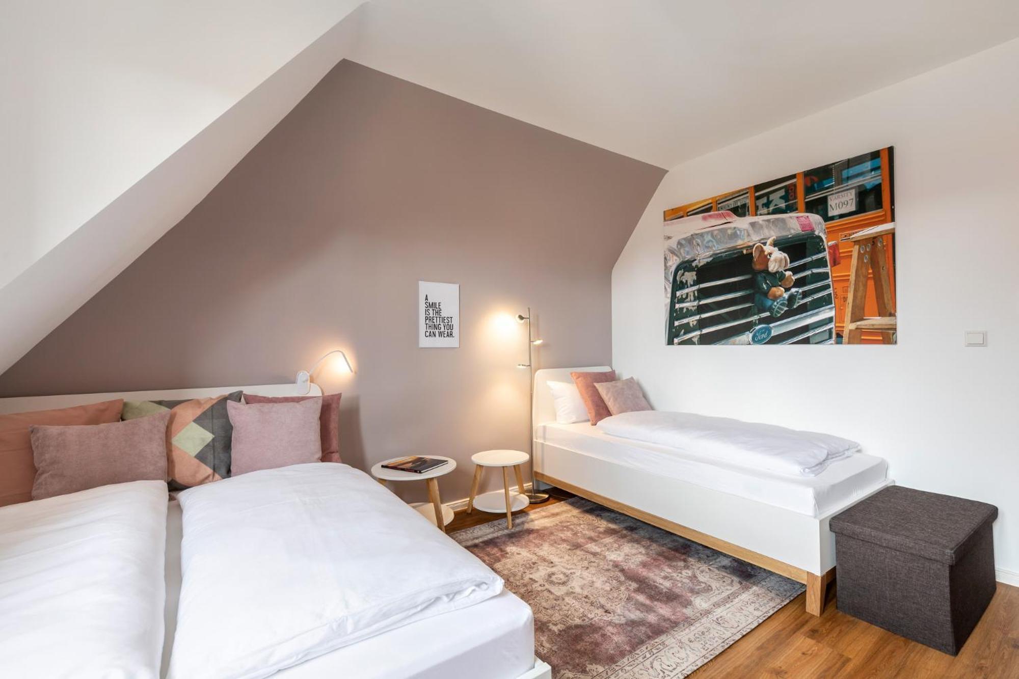 Primera Zimmer Mit Gemeinschaftsbad Singen Exterior foto