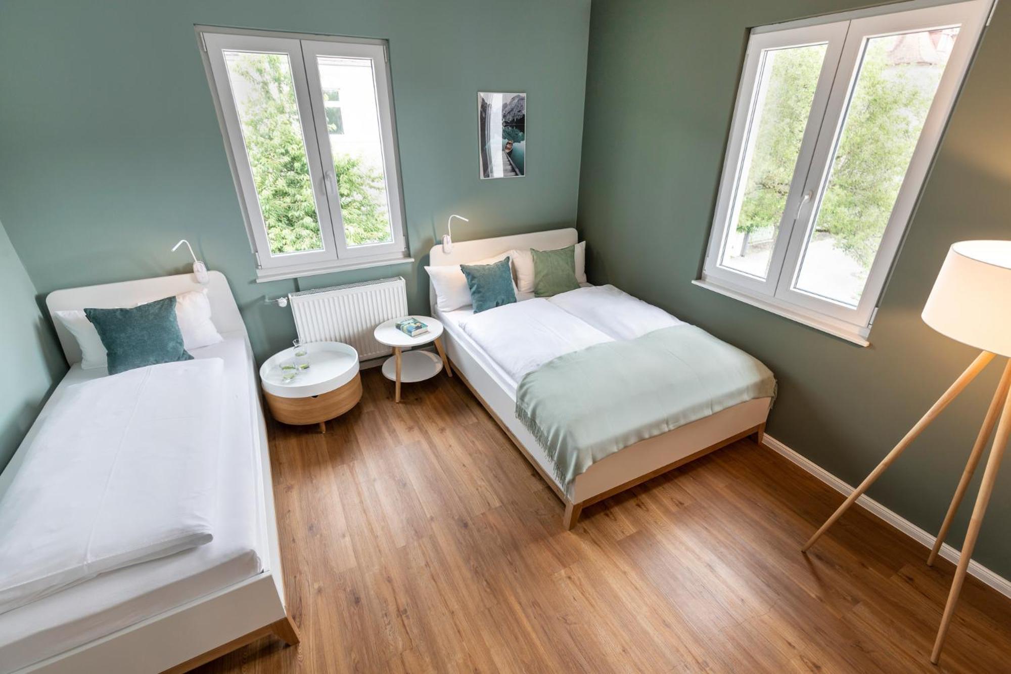 Primera Zimmer Mit Gemeinschaftsbad Singen Exterior foto